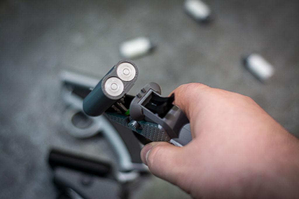Dwulufowy Fidget Shotgun Model 3D Antystresowy Gadżet Kolekcjonerski