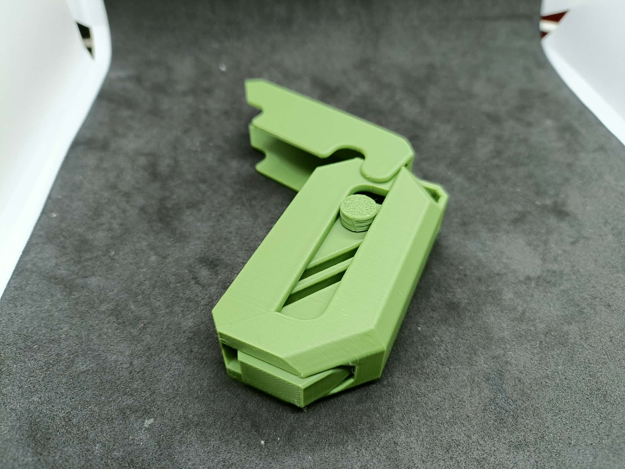 Zabawkowy Nóż Chowany Składany Antystresowy Sensoryczny TikTok 7 x 2,5 cm