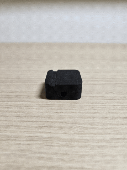 Minimalistyczny Przesuwny Uchwyt na Kable – Zapanuj nad Chaosem na Biurku!
